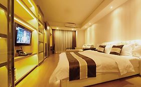Baihe International Apartment Hotel Guangzhou